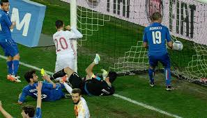 Adúriz hizo el gol del empate ante Italia en su vuelta a la selección. Foto: www.peru.com