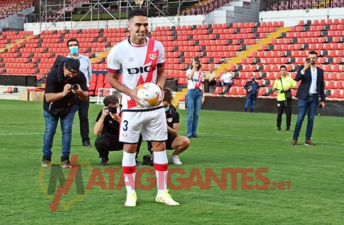Radamel Falcao: “Mi sueño es darle a los rayistas muchos goles y alegrías”