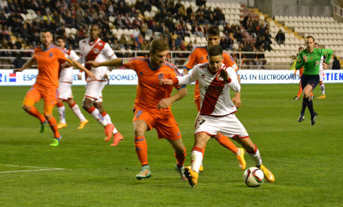 «Quiero que la gente disfrute con el Rayo Vallecano más que conmigo»