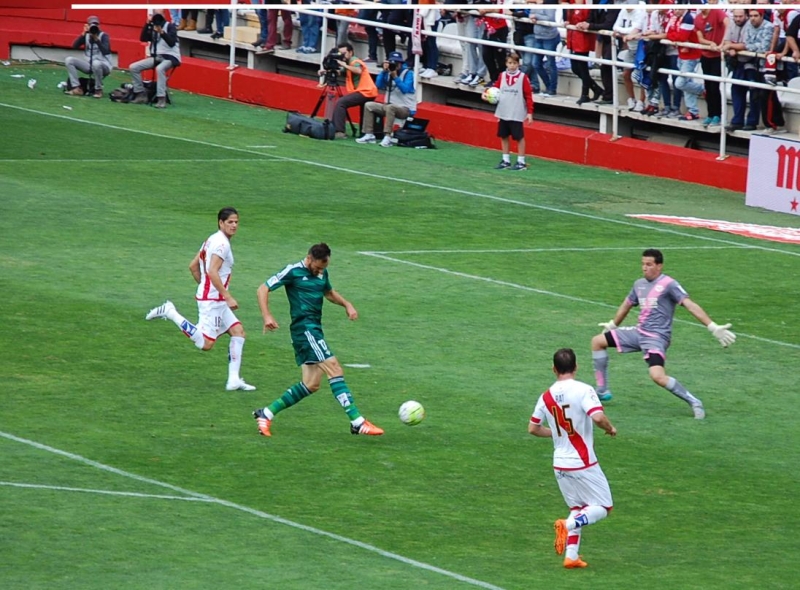 El Rayo Vallecano vuelve a naufragar en casa