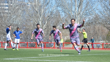 El Rayo B gana trabajando, sufriendo y de penalti