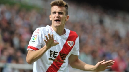 Diego Llorente cubrirá la baja de Baena ante el Villarreal