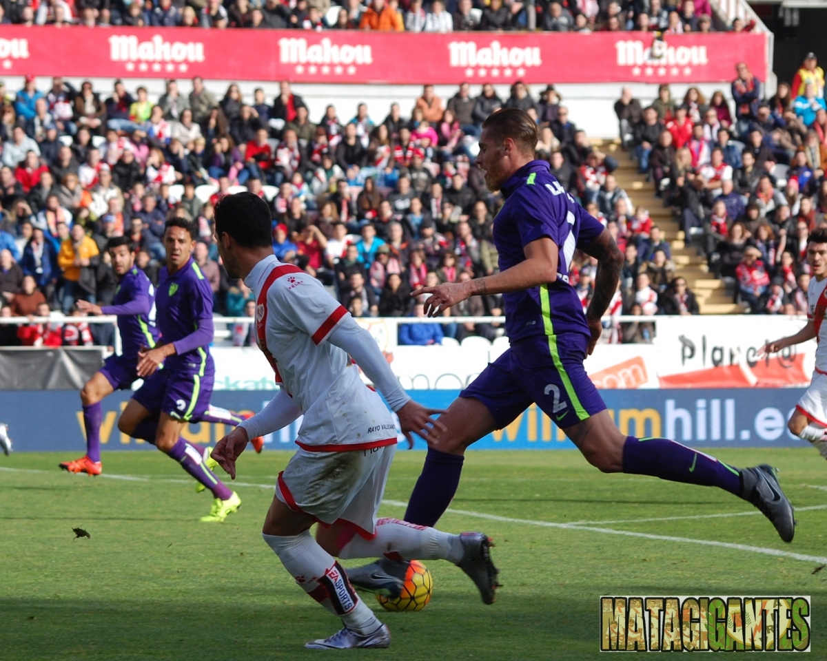 El Rayo regala dos puntos y sigue en la lucha por no descender