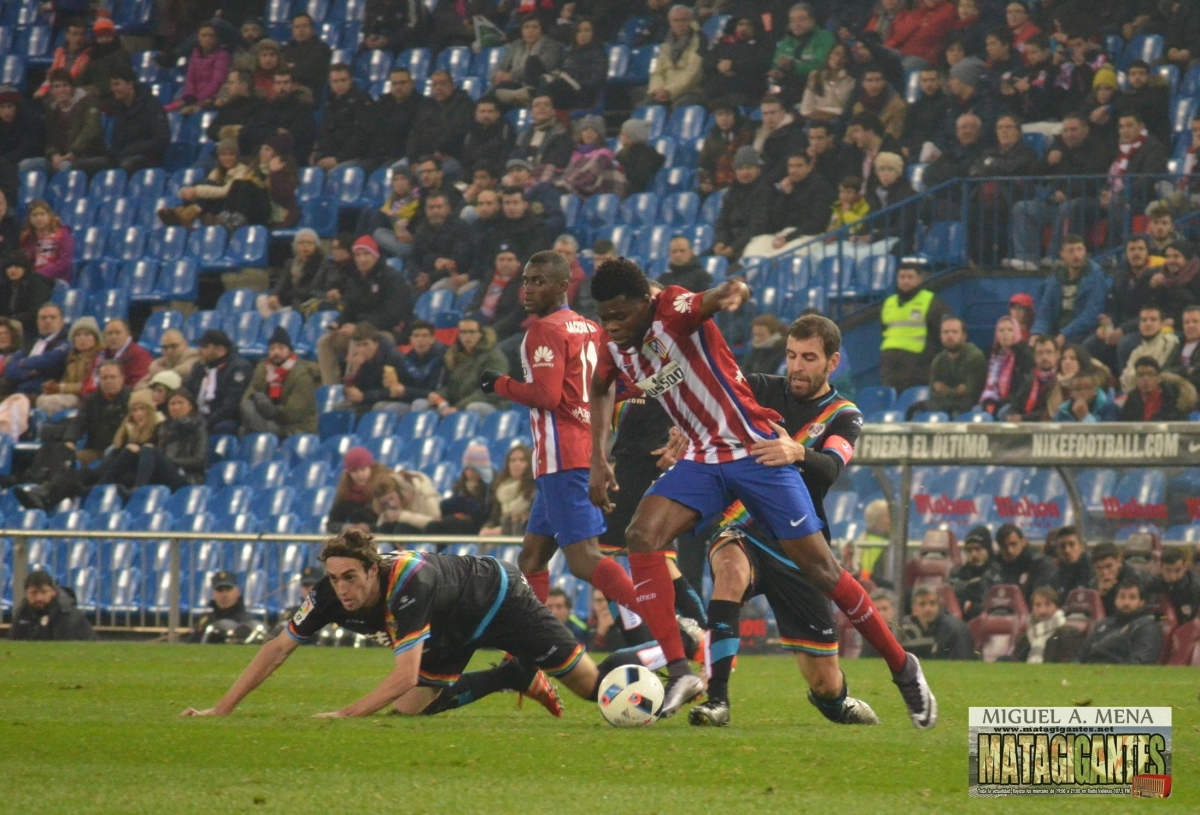 El Rayo visita el Calderón sin Trashorras