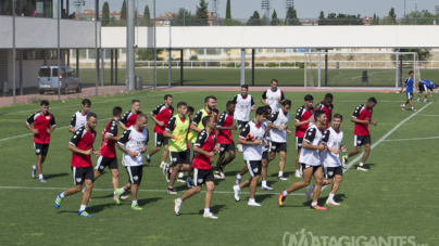 El nuevo proyecto de Sandoval en el Rayo arranca ante el Alcorcón