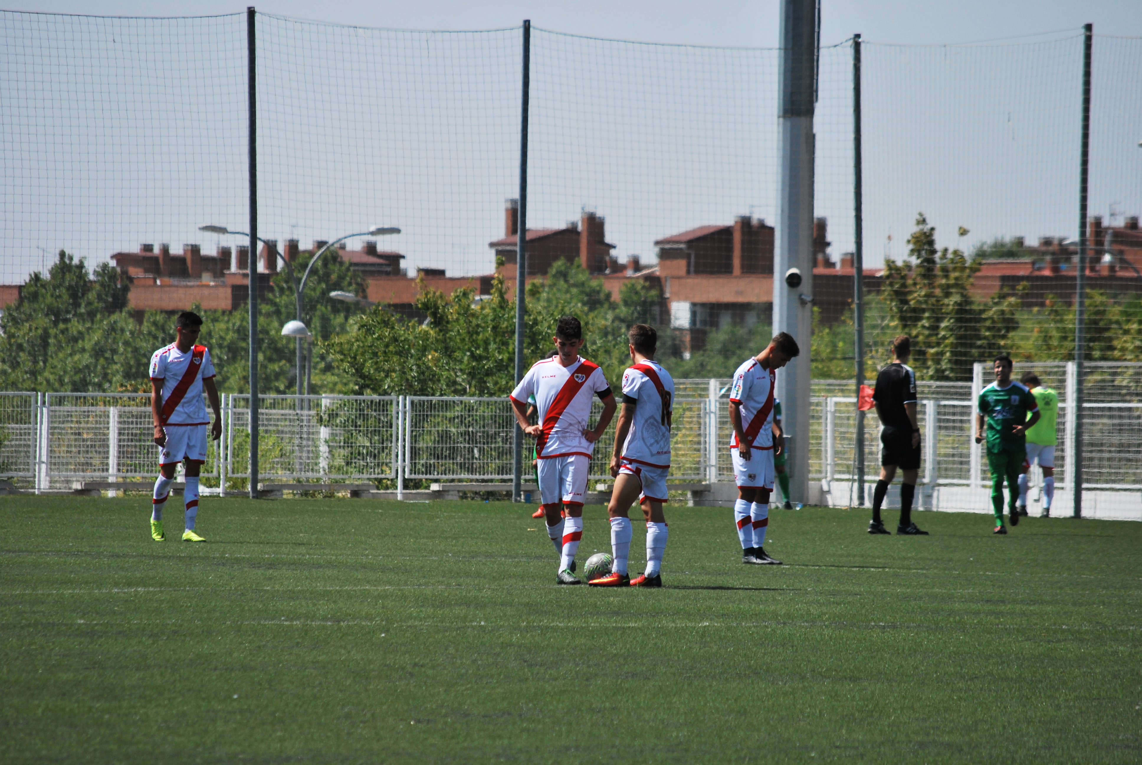 Se le fueron los puntos al Rayo B