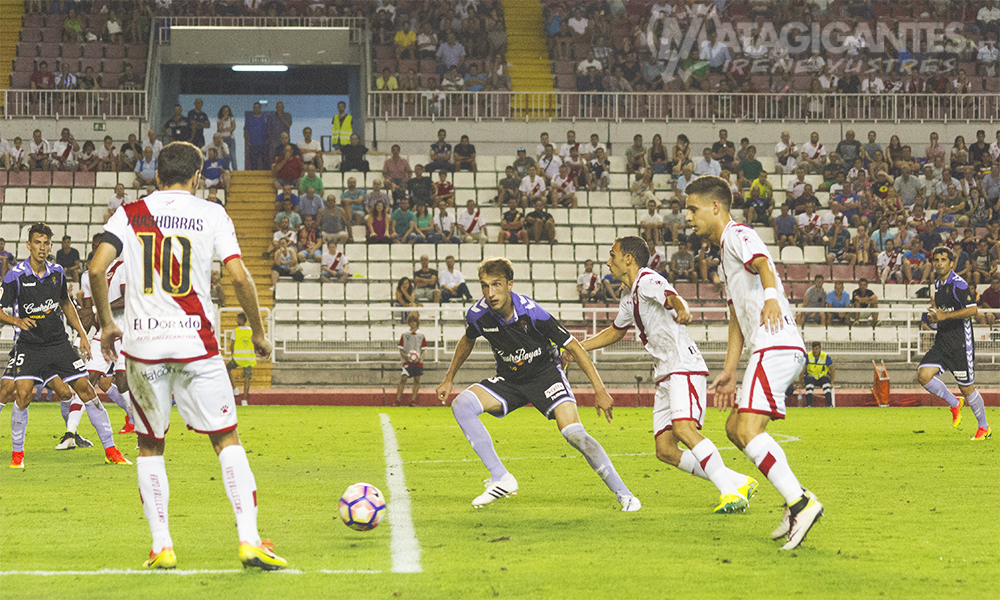 El Rayo encalla ante el Valladolid