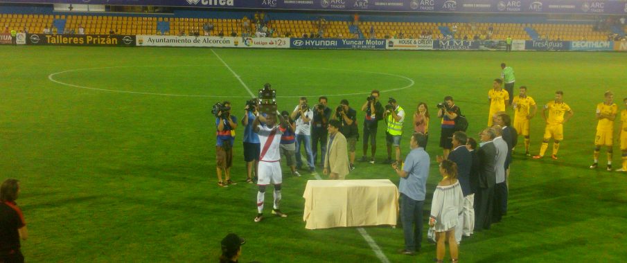 Embarba roba el Puchero para el Rayo