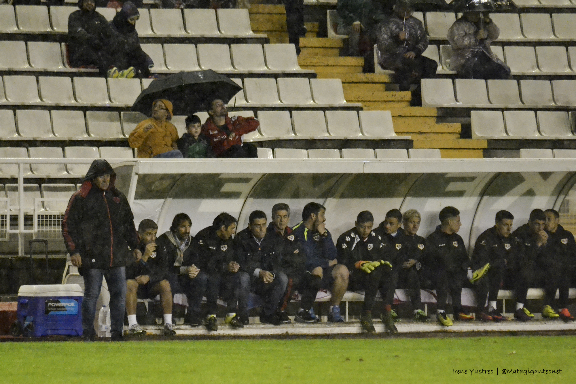 El resbalón del Rayo ante el UCAM Murcia, en imágenes