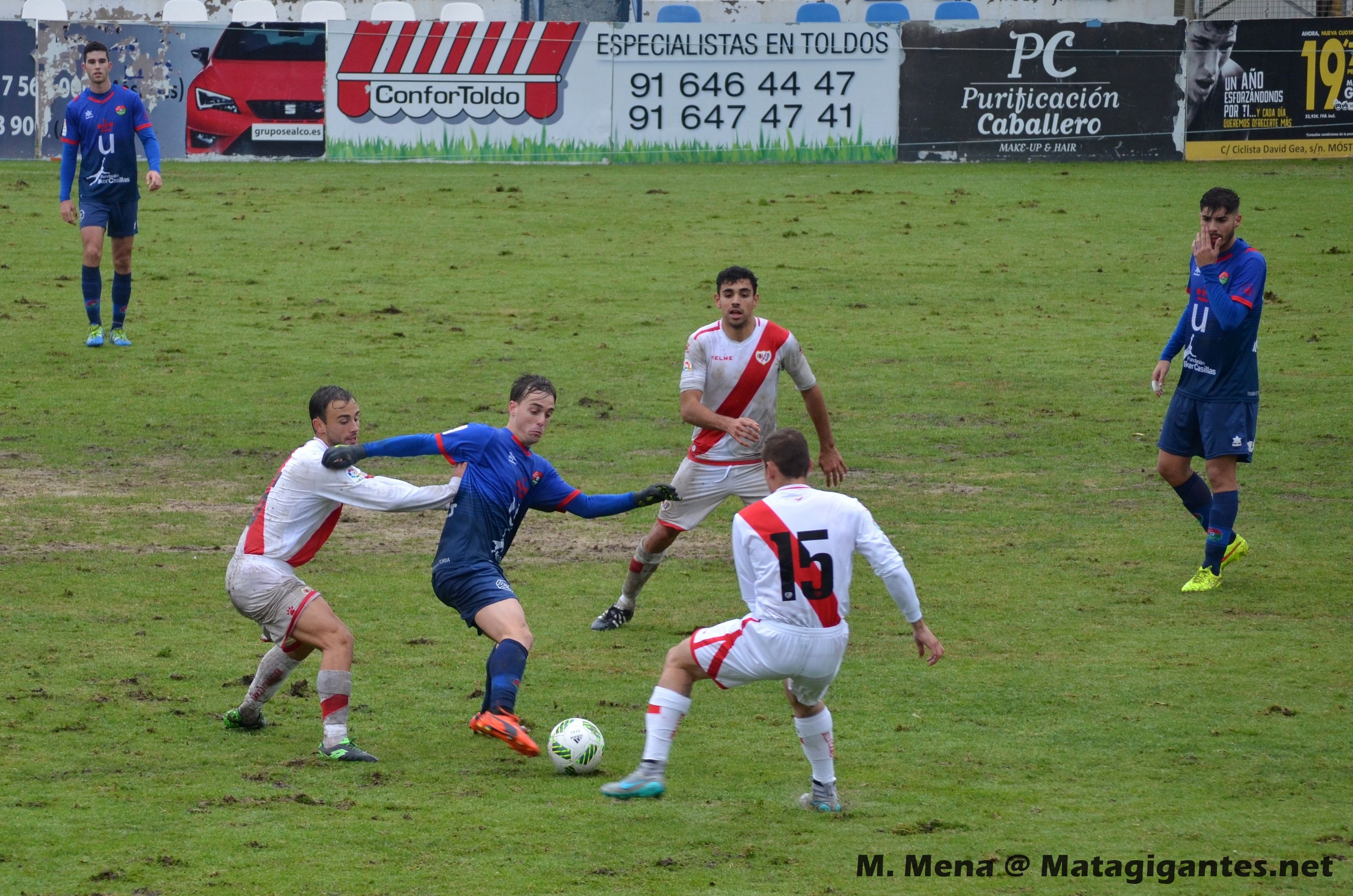 Los minutos finales condenan al Rayo B