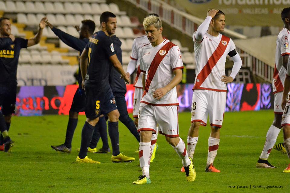 El Rayo quiere brindar una victoria a su afición ante el Zaragoza por Navidad