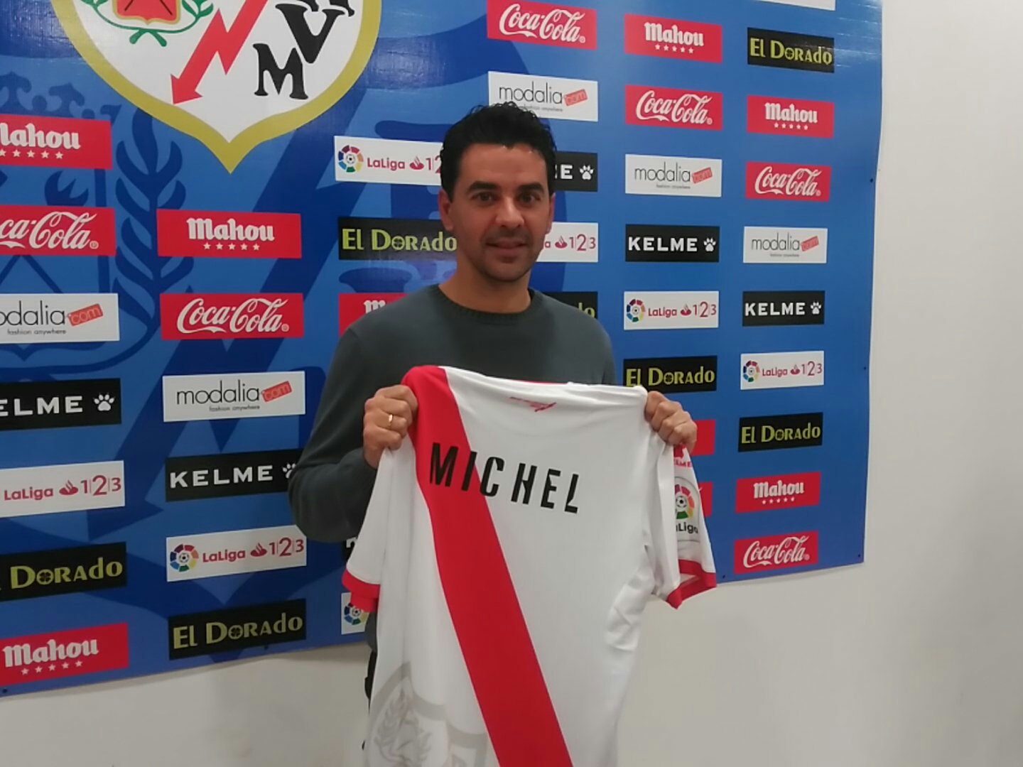 Míchel, presentado como entrenador del Rayo