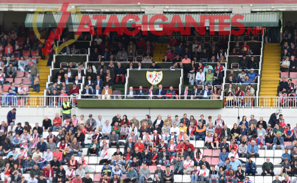 Reunión de peñas del Rayo Vallecano y Comunidad de Madrid