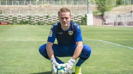 Alberto García: «Estoy en el Rayo por lo que representa dentro y fuera del campo»