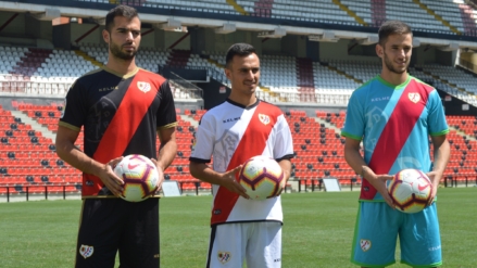 Presentados Álvaro García, Medrán y Amat