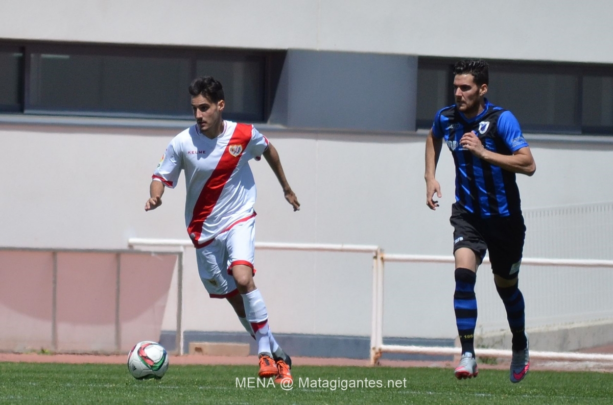 Óscar Valentín vuelve a Vallecas