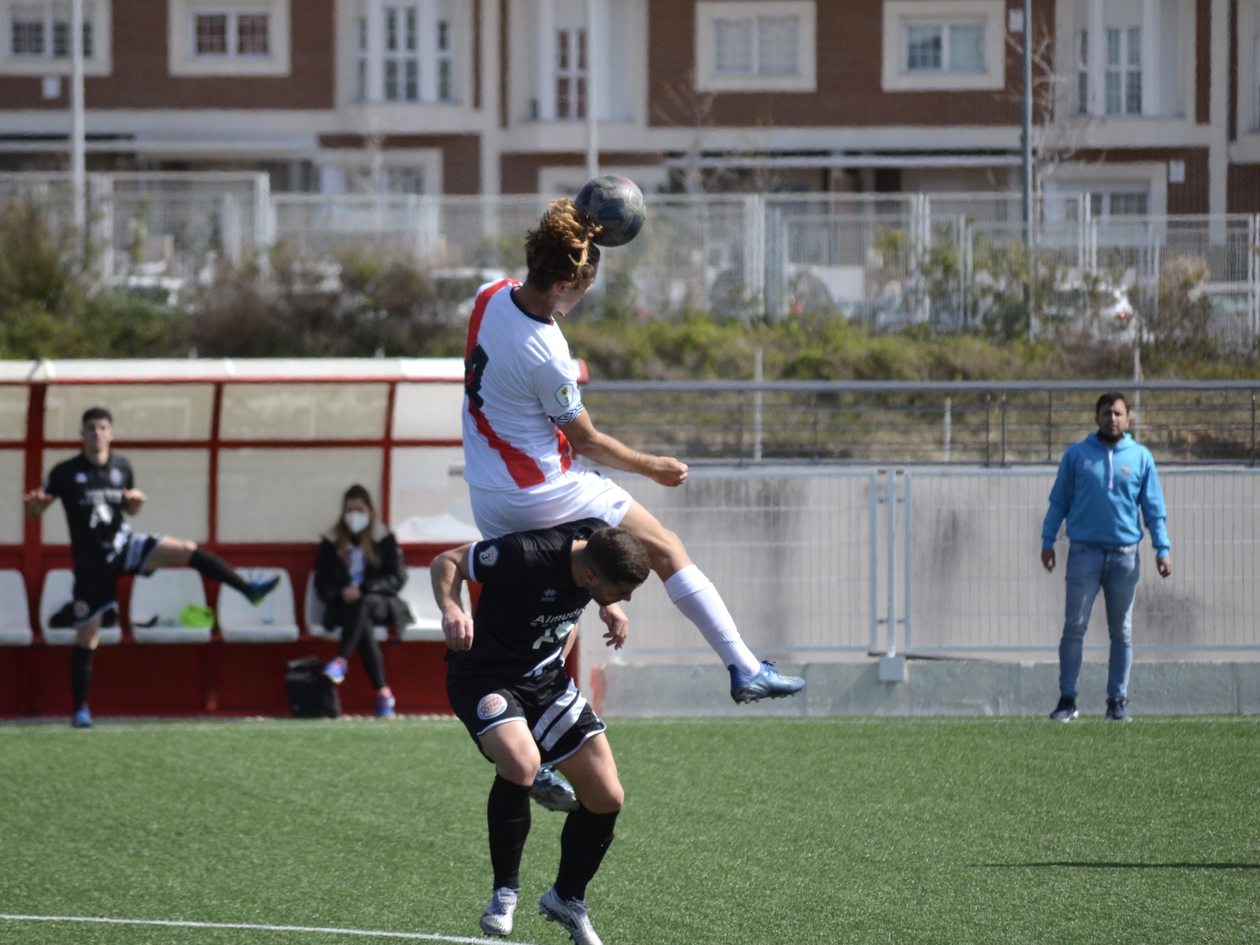 Reparto de penaltis y puntos