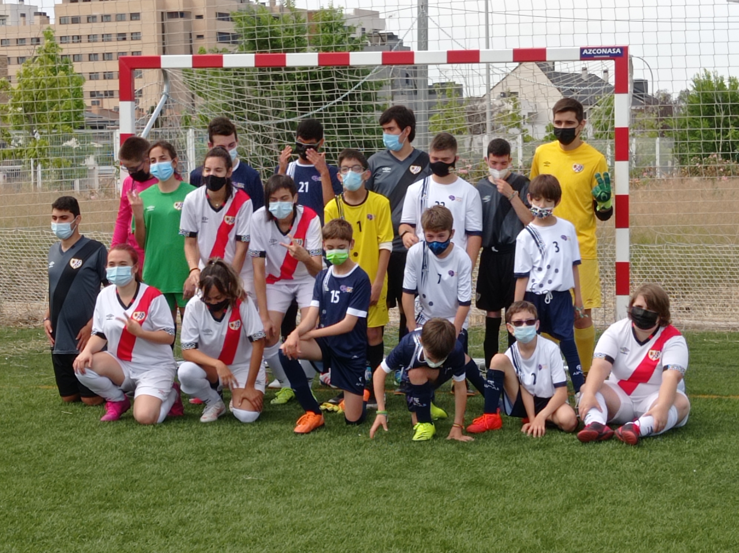 DEBUT DE LAS VALIENTES GUERRERAS DE LA FUNDACIÓN RAYO  VALLECANO EN LA CIUDAD DEPORTIVA