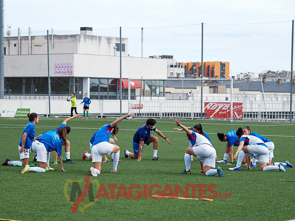 Jugadoras y cuerpo técnico del Rayo Femenino sin contratos firmados