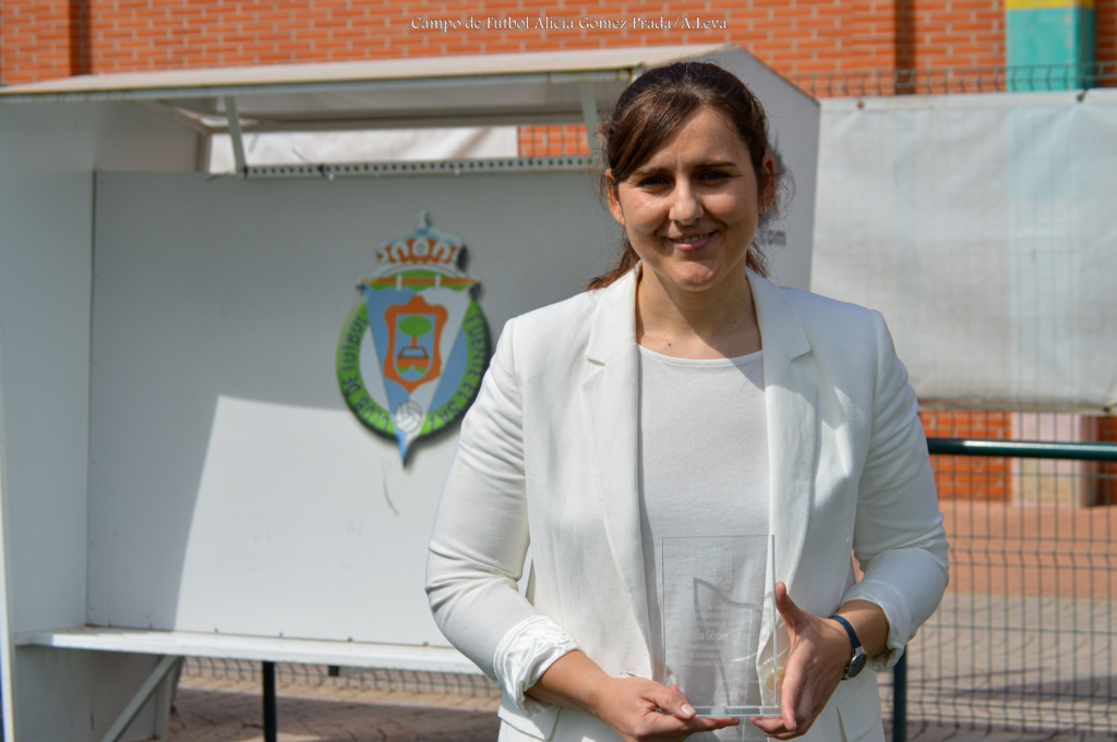 Alicia Gómez Prada ya tiene su propio campo de fútbol - Matagigantes -  Medio de comunicación independiente del Rayo Vallecano