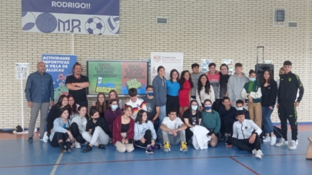 La Fundación Rayo Vallecano finaliza su programa de  sensibilización en los institutos de Vallecas