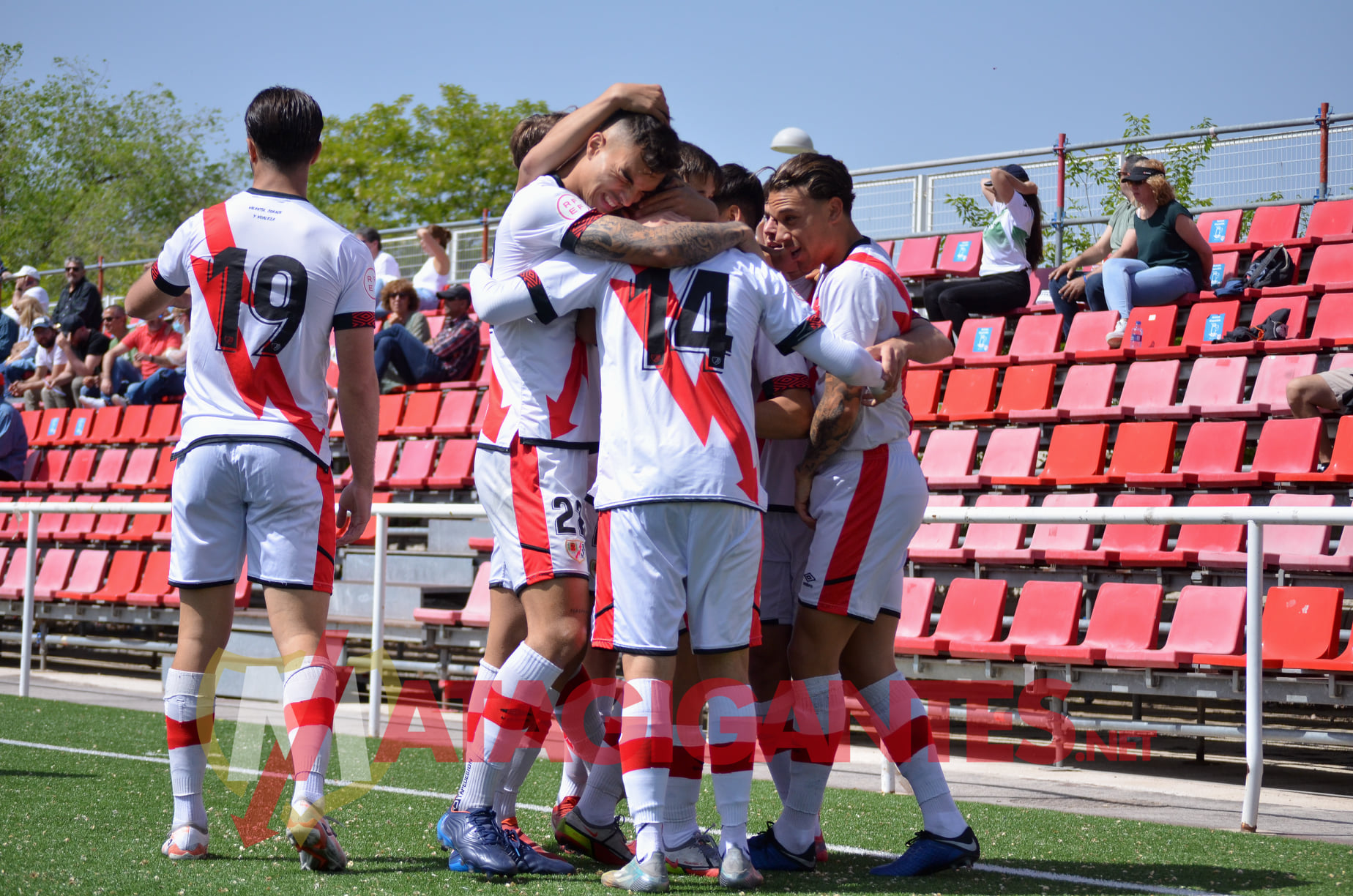 Rayo Vallecano B y Rayo Juvenil A ya tienen fecha para su regreso