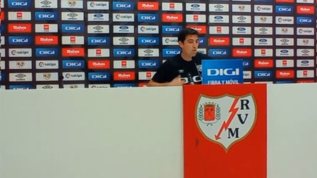 Andoni Iraola: «He visto muchas cosas buenas del equipo en pretemporada»