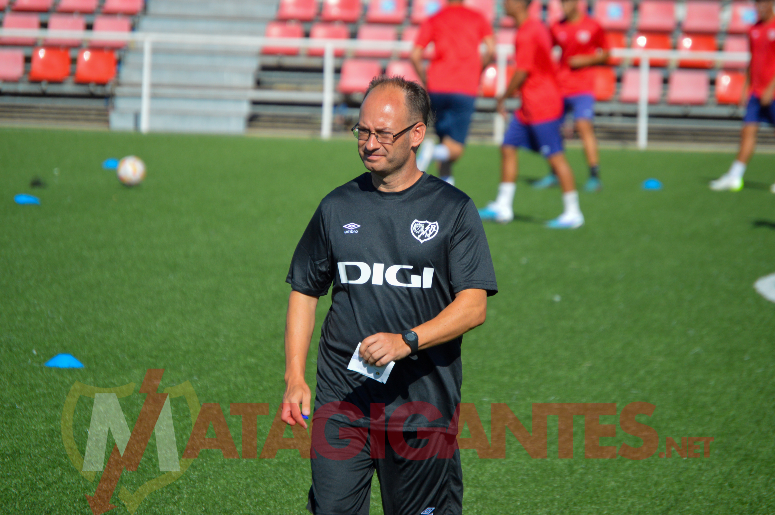 El cuerpo técnico del Rayo B