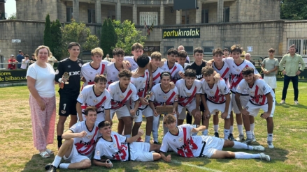 El Juvenil A campeón del Torneo de Portugalete